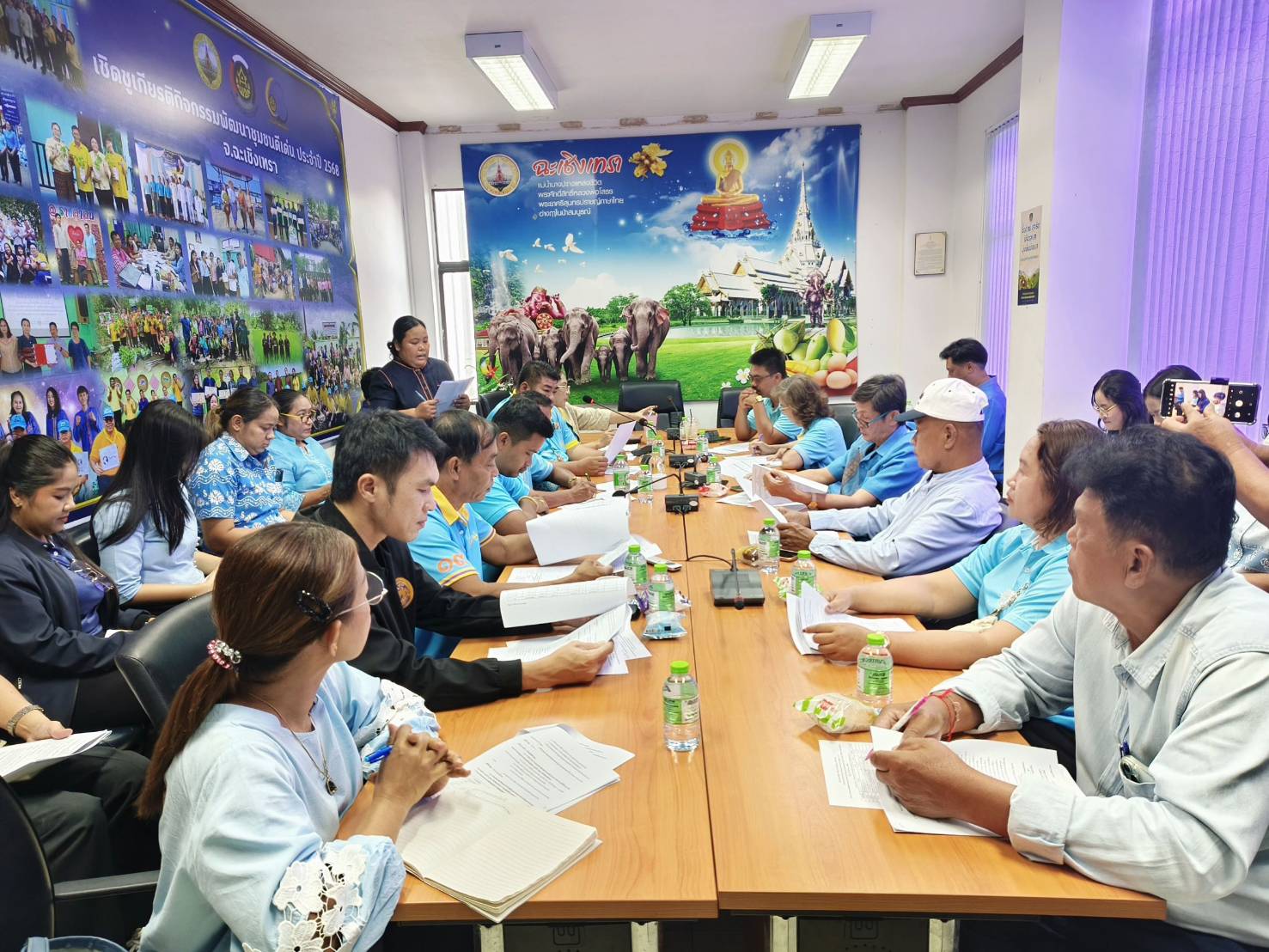 พช.ท่าตะเกียบ ร่วมประชุมเครือข่ายกองทุนแม่ของแผ่นดิน เตรียมจัดกิจกรรม “เดิน วิ่ง กลิ้ง คลาน สมทบกองทุนแม่ของแผ่นดิน” 