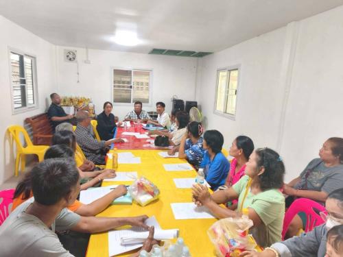 ⛩️ พช.ท่าตะเกียบ ลงพื้นที่ติดตามการดำเนินงานโครงการแก้ไขปัญหาความยากจน (กข.คจ.)